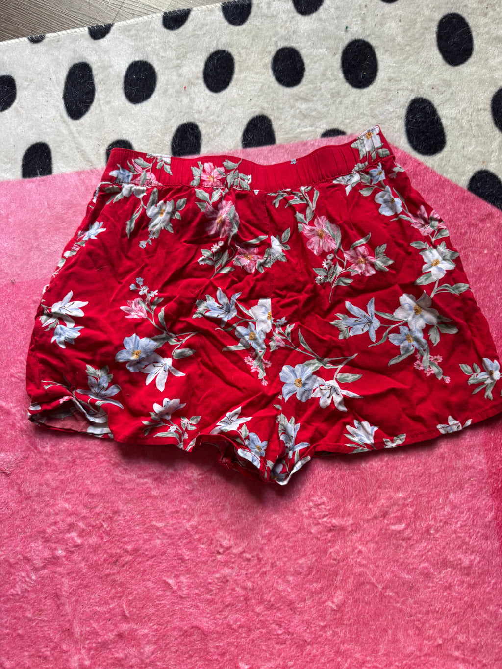 Red Divided Floral shorts - 2