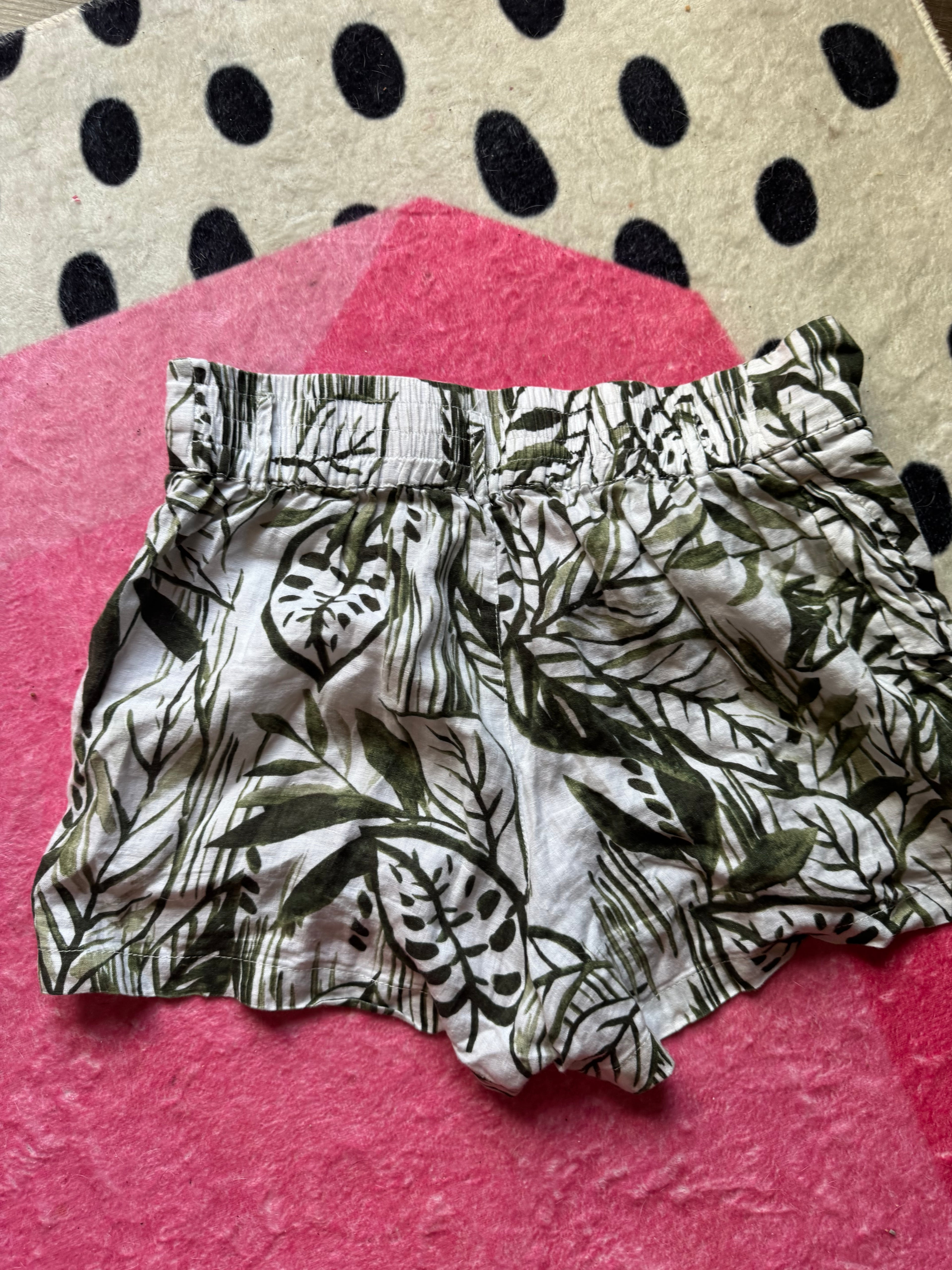 Small Tahari Bohemian Bottoms